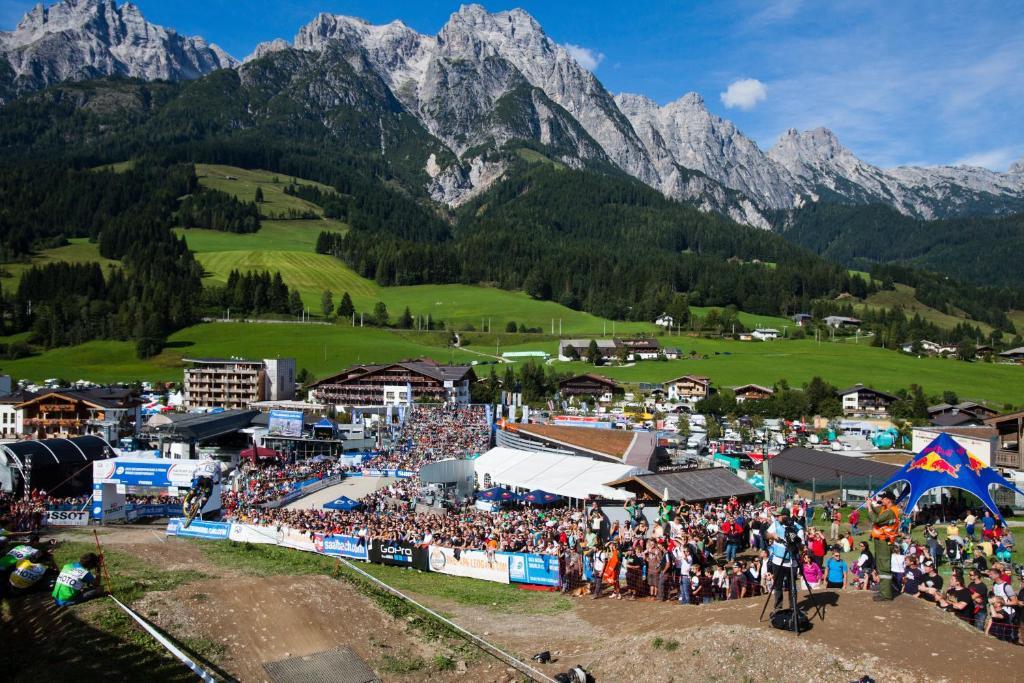 Appartement Haus Pichler Leogang Bagian luar foto